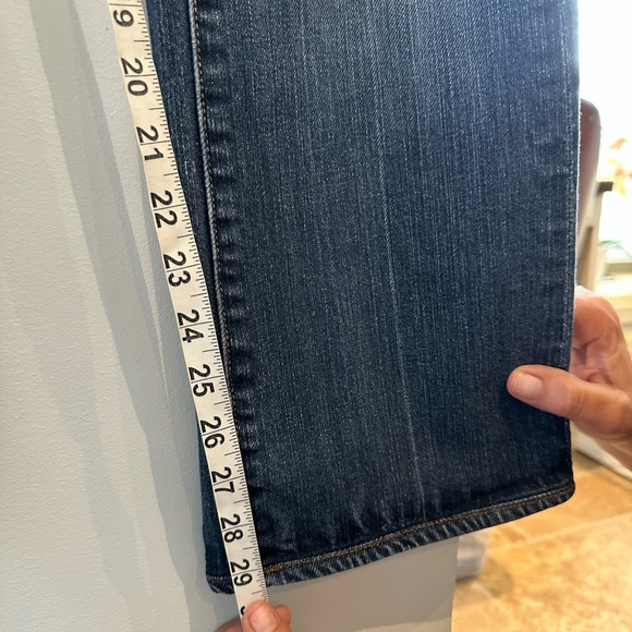 7 for All Mankind - bootcut hemmed 29” inseam - Picture 6 of 6